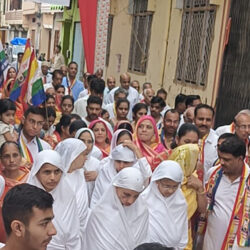 भीण्डर में आर्यिका शरणमती माता ससंघ का हुआ मंगल प्रवेश