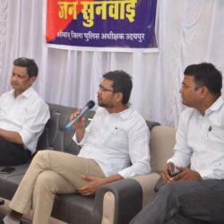 कलक्टर का भीण्डर दौरा - साहब ! सीसीटीवी और नया बस स्टेण्ड शुरू करवाओ....