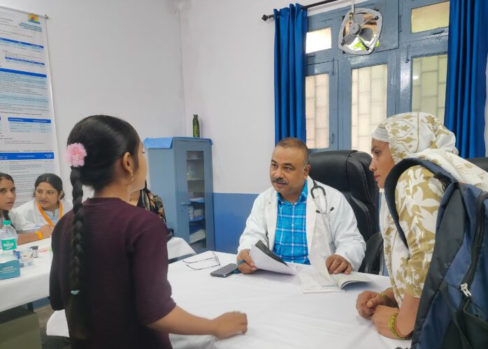 भीण्डर के मिशन मधुहारी क्लिनिक मॉडल को देख विदेशी एक्सपर्ट हुए प्रभावित