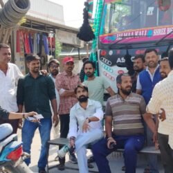 भीण्डर - भारी वाहनों की आवाजाही रोकने के लिए किया रास्ता जाम