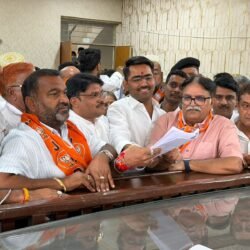 भाजपा के विधायक-पूर्व विधायक एक साथ, कांग्रेस की पूर्व विधायक नदारद...